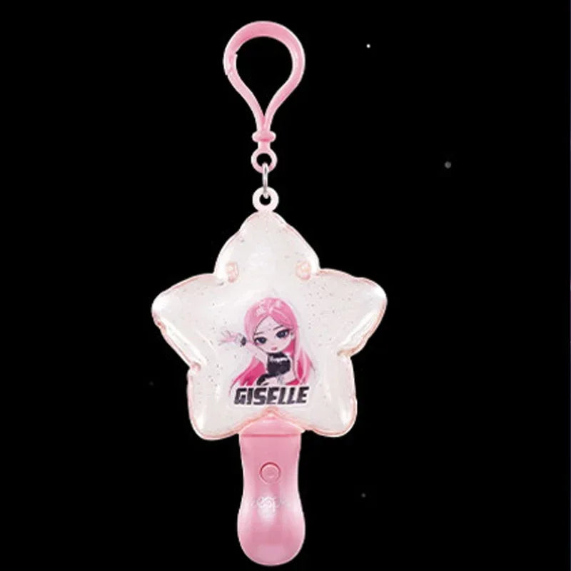 Pendentif Aespa Memorable Picks – Blind Box Lumineux – Version GISELLE | BubuKawaii