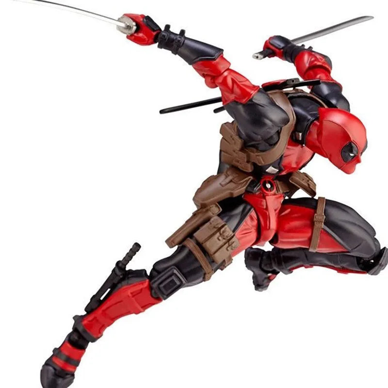 Revoltech Yamaguchi – Wolverine & Deadpool Comic Version – Articulated Action Figure