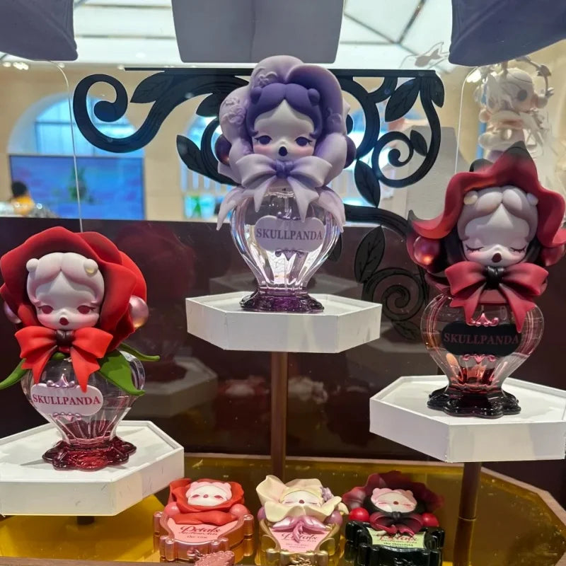 Pop Mart – Skullpanda Petals In Four Acts – Figurine PVC