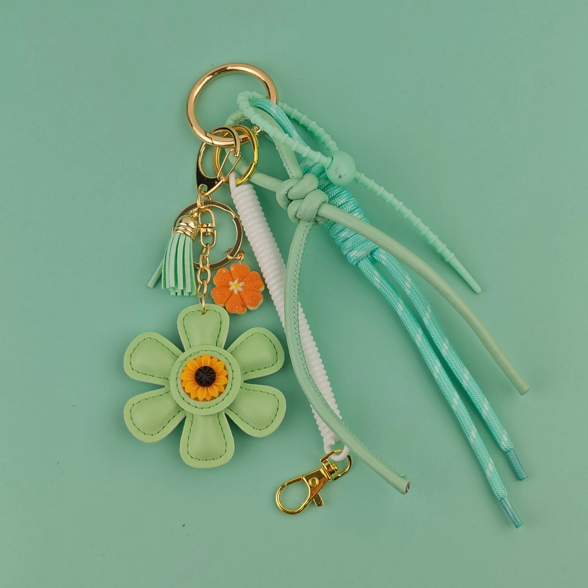 New In Leather Sunflower Bag Charms Fashionable Pendant Of Bag Braided Rope Woman Keychain Accessories Gift Wholesale – vue 3
