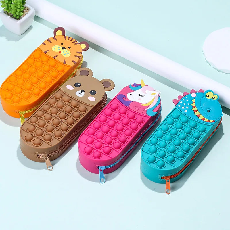 1Pc New Cartoon Silicone Pencil Case Pioneer of Rodent Eradication Stationery Storage Bag… – vue 2 | BubuKawaii