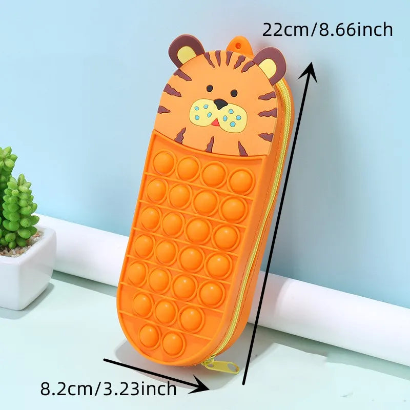 1Pc New Cartoon Silicone Pencil Case Pioneer of Rodent Eradication Stationery Storage Bag… – vue 4 | BubuKawaii