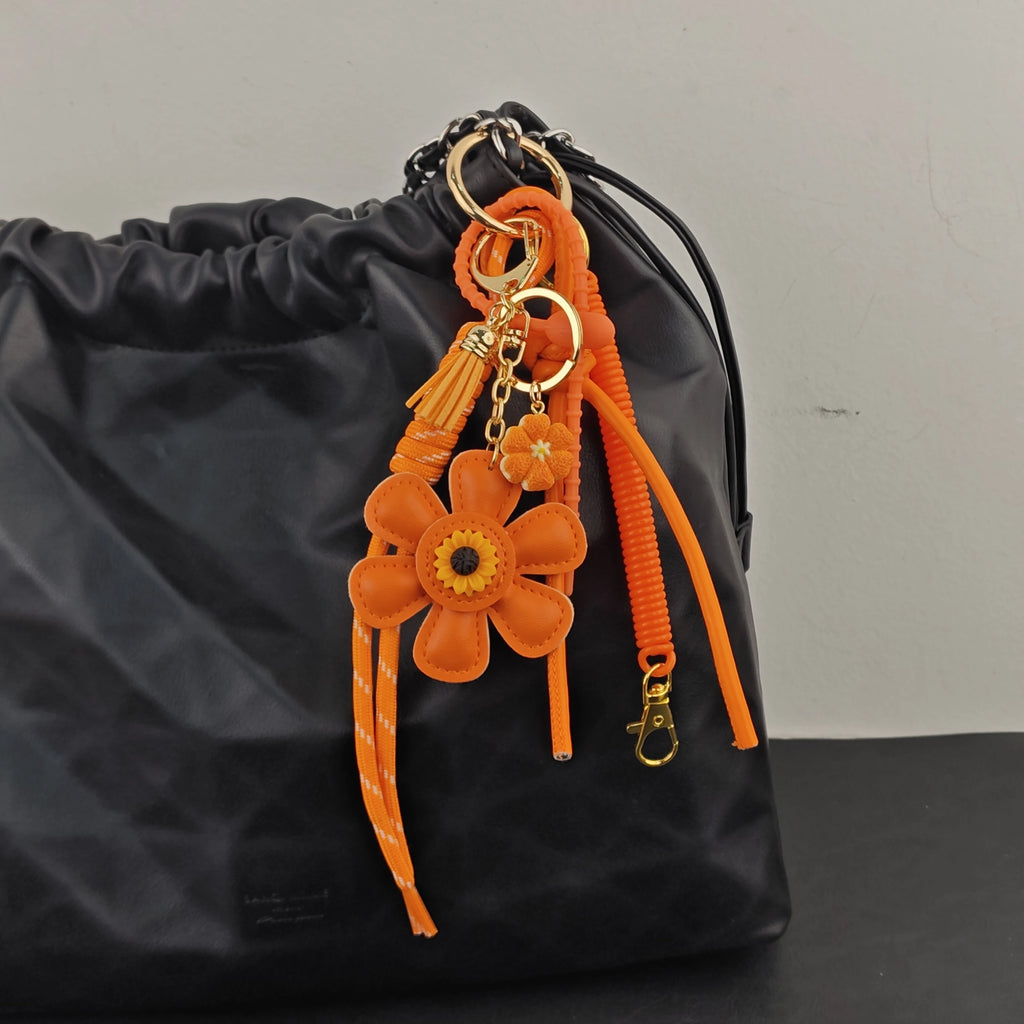 New In Leather Sunflower Bag Charms Fashionable Pendant Of Bag Braided Rope Woman Keychain Accessories Gift Wholesale – vue 5