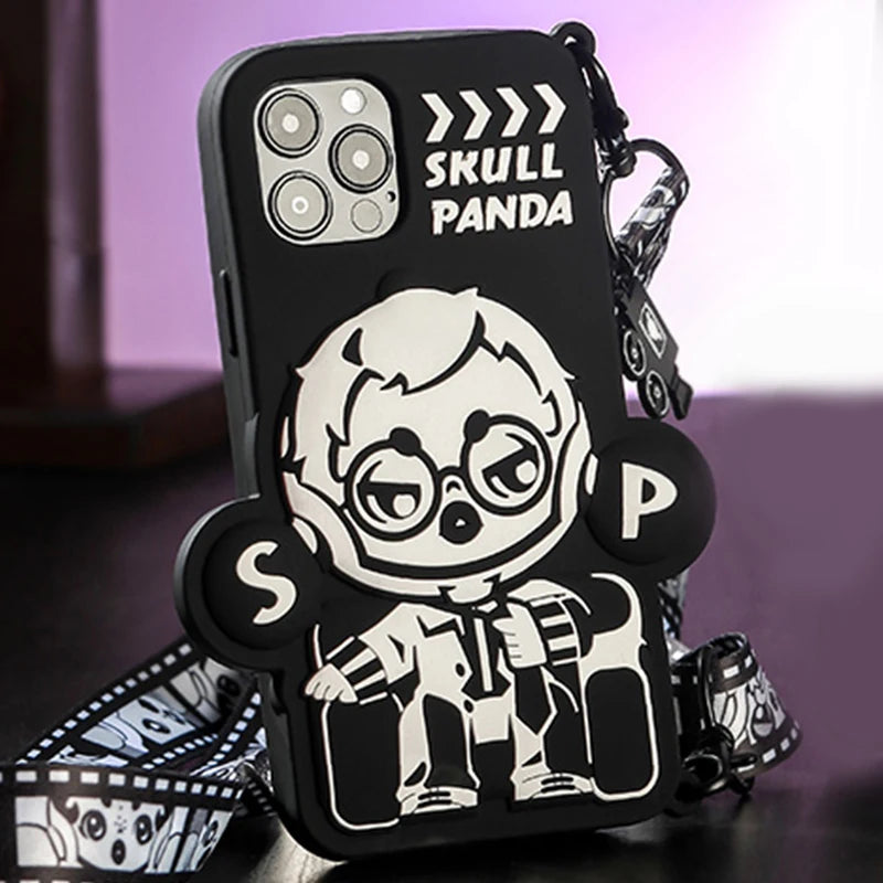 Coque iPhone 12 – Skullpanda Action Cut Cool Director – vue 6 | BubuKawaii