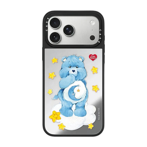 Packshot – coque iPhone Bisounours (Care Bears) bleue, nuages et cœurs
