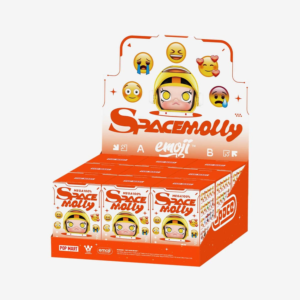 Figurine Mega Space Molly 100 % × Emoji – vue 7