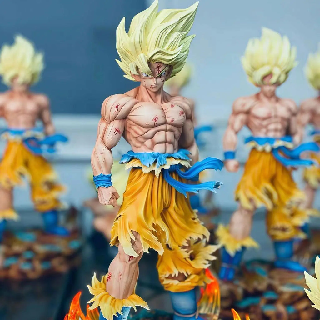 Statue Goku Super Saiyan – Base LED, têtes interchangeables – vue 5 | BubuKawaii